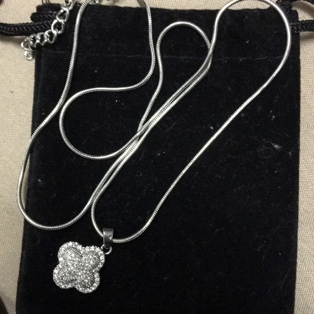 Nikola Valenti Necklace
